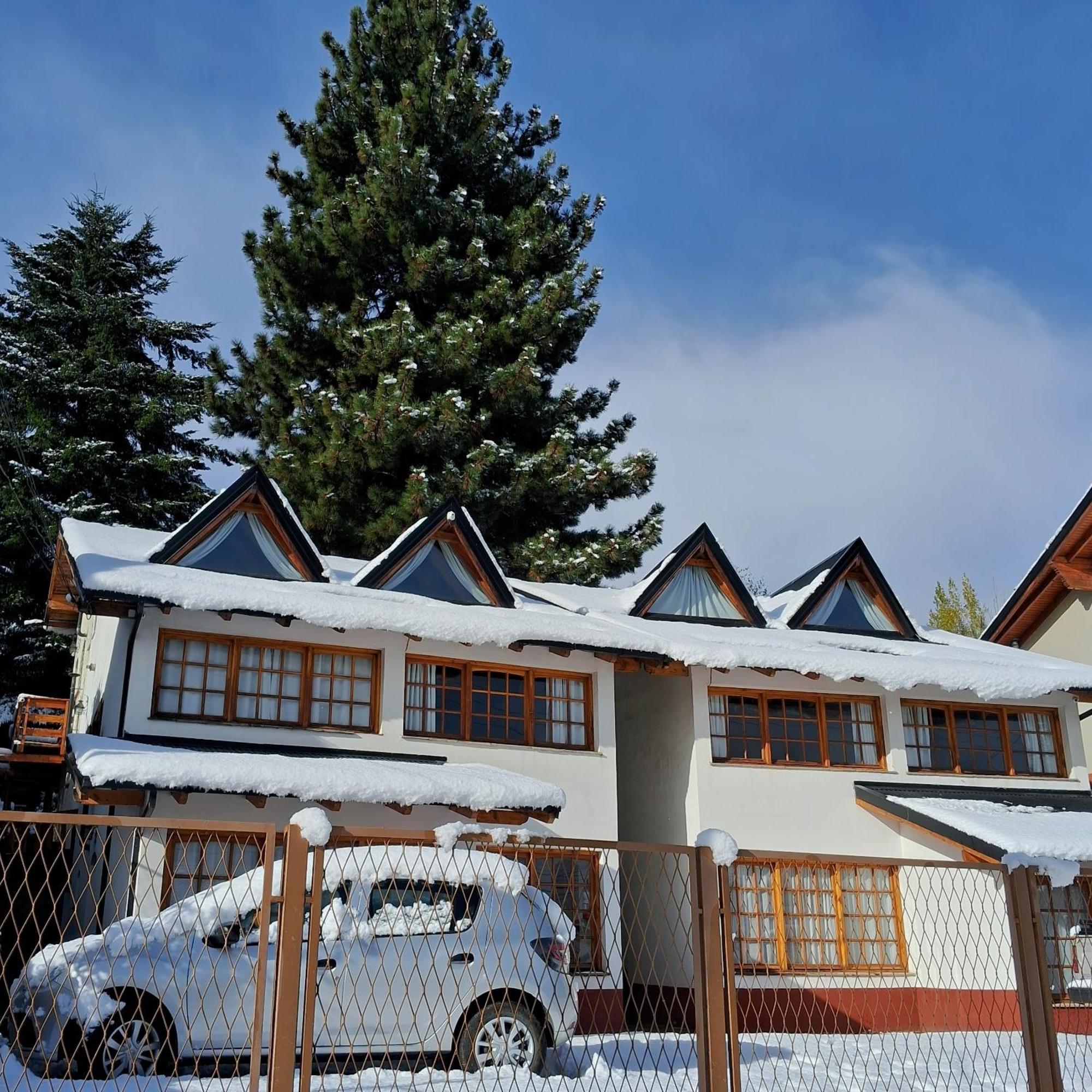 La Ponderosa Apart Hotel San Carlos de Bariloche Exteriör bild